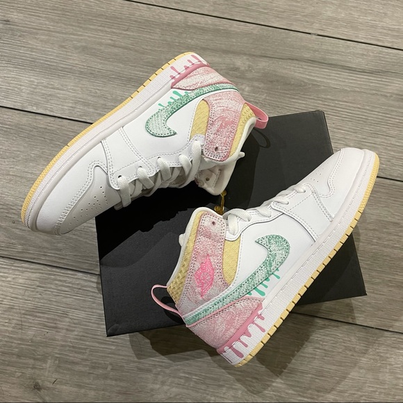 Air Jordan 1 Mid PS “the ice cream “ paint drip - Picture 8 of 8